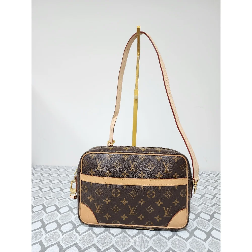 Louis Vuitton Monogram Canvas Trocadero 27 Bag